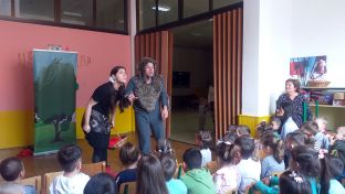 Милићи - одиграна представа "Црвенкапа"