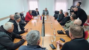 Добој - представљен градски пројекат централног споменика палим борцима