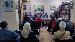 Прњавор - промоција књиге "Српски песмовез"