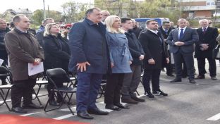 Бањалука - церемонија -  избјегла и расељена лица - уручивање кључева за 50 станова