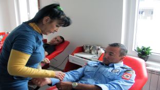 Источно Сарајево-полиција - акција добровољног давања крви