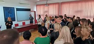 Република Српска - Добој - Гимназија "Јован Дучић"