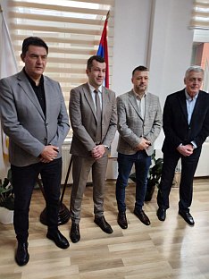 Република Српска - Србија - специјалне везе