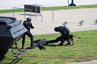 Република Српска - МУП - Центар за обуку - показна вјежба