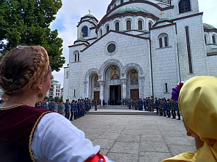 Србија - СПЦ - испраћен појас Пресвете Богородице