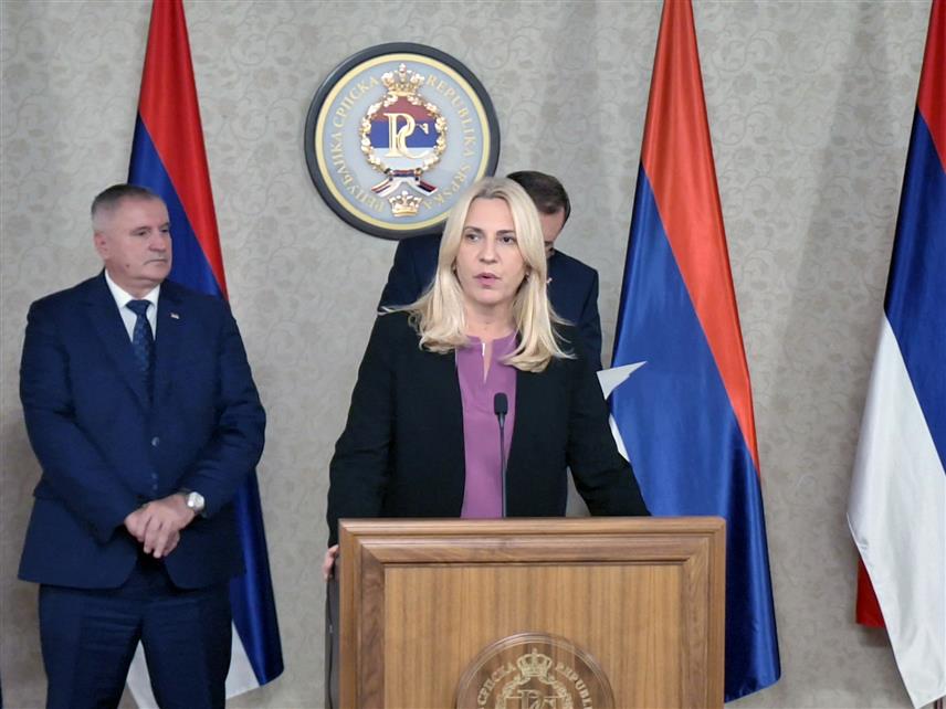 ИСТОЧНО САРАЈЕВО, 30. ОКТОБРА /СРНА/ - Српски члан Предсједништва БиХ Жељка Цвијановић рекла је да треба зауставити погрешан воз који представља судски поступак против предсједника Републике Српске Милорада Додика и в.д. директора "Службеног гласника" Милоша Лукића.