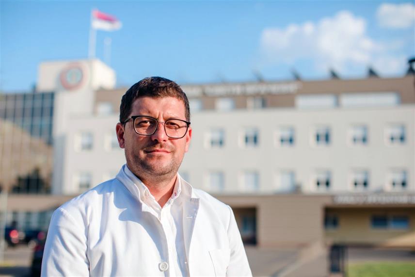 БИЈЕЉИНА, 5. СЕПТЕМБРА /СРНА/ - Млади љекар Ђоко Новаковић из Бијељине уз вриједан труд и рад успио је да пронађе савршен спој двије ствари које воли - медицине и спорта.