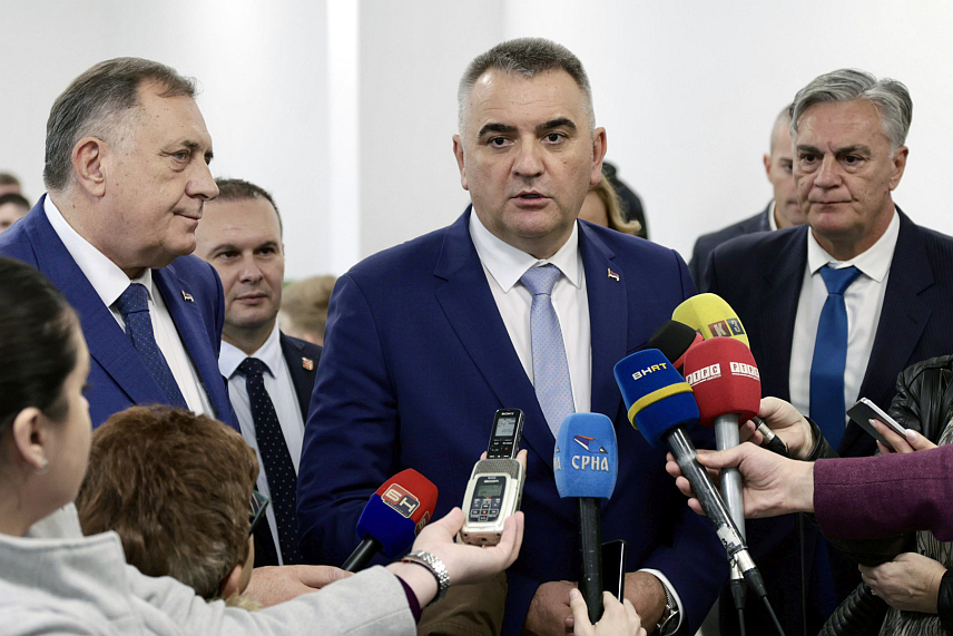 ИСТОЧНО САРАЈЕВО, 22. ОКТОБРА /СРНА/ - Премијер Републике Српске Саво Минић изјавио је да се Српска развија у сваком сегменту и истакао да се посебно води рачуна да студентски стандард буде што бољи.