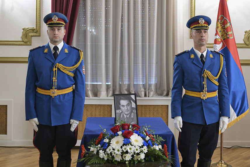 БЕОГРАД, 22. ОКТОБРА /СРНА/ - У Дому Војске Србије у Београду данас је одржана комеморација поводом смрти некадашњег команданта Tреће армије Војске Југославије и начелника Генералштаба, генерала Небојша Павковића.