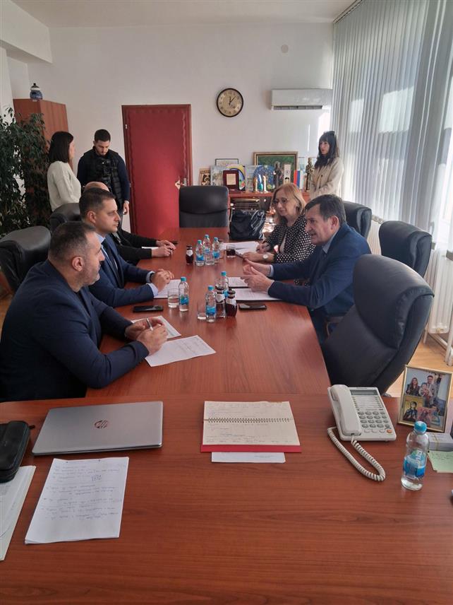 ЧЕЛИНАЦ, 29. ОКТОБРА /СРНА/ - Састанак министра привреде и предузетништва Републике Српске Војина Митровића са начелником општине Челинац Владом Глигорићем