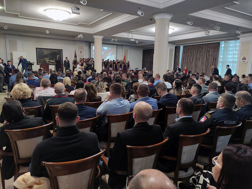 БАЊАЛУКА, 30. ОКТОБРА /СРНА/ - Међународна конференција "Безбједност саобраћаја у локалној заједници", којој су присуствовали високи званичници Републике Српске, одржана данас у Бањалуци.