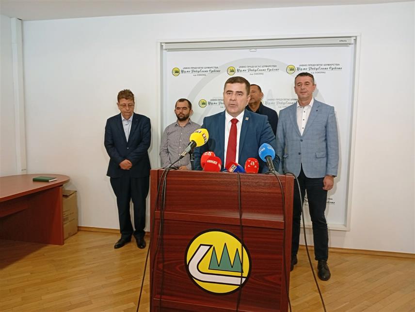 БАЊАЛУКА, 31. ОКТОБРА /СРНА/ - Вршилац дужности директора предузећа "Шуме Републике Српске" Блашко Каурин на конференцији за новинаре.