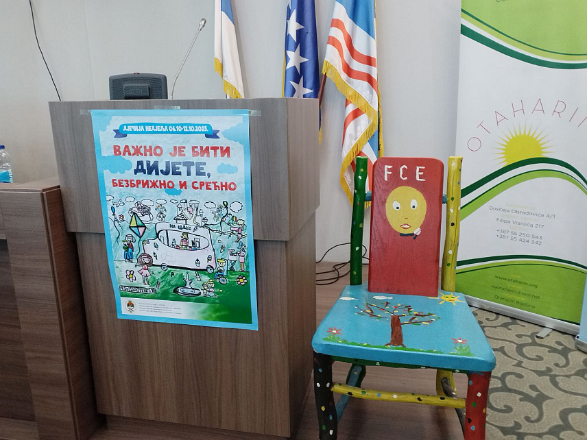 БИЈЕЉИНА, 8. ОКТОБРА /СРНА/ - У Бијељини је данас формиран нови сазив Дјечије скупштине града, једине у Републици Српској и БиХ, чији је циљ да се у локалној власти чује глас дјетета о свим актуелним темама и да се реализују пројекти на добробит најмлађих.