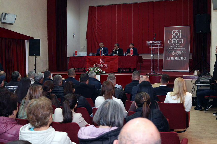 КНЕЖЕВО, 12. НОВЕМБРА /СРНА/ - Кандидат СНСД-а за предсједника Републике Српске на пријевременим изборима Синиша Каран истакао је вечерас у Кнежеву да је ова општина за Српску која сама одлучује, а против туђих наметања.