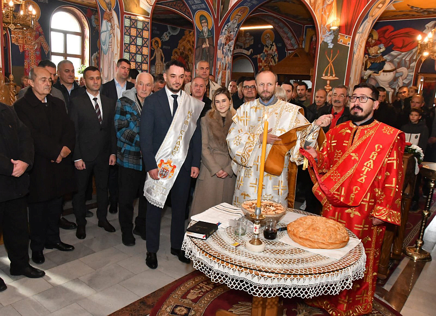 ИСТОЧНО САРАЈЕВО, 16. НОВЕМБРА /СРНА/ - Храм Светог великомученика Георгија у Миљевићима, у Источном Новом Сарајеву, прославио је данас крсну славу - Ђурђиц.	