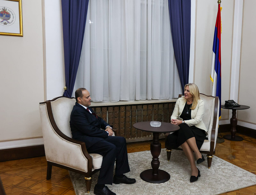 САРАЈЕВО, 16. НОВЕМБРА /СРНА/ - Српски члан Предсједништва БиХ Жељка Цвијановић примила је у опроштајну посјету амбасадора Саудијске Арабије у БиХ Осаму бин Дакила ал Ахмадија током које су констатовали да је сарадња са свим нивоима власти у БиХ била веома добра и изразили наду да ће и убудуће бити једнако успјешна.