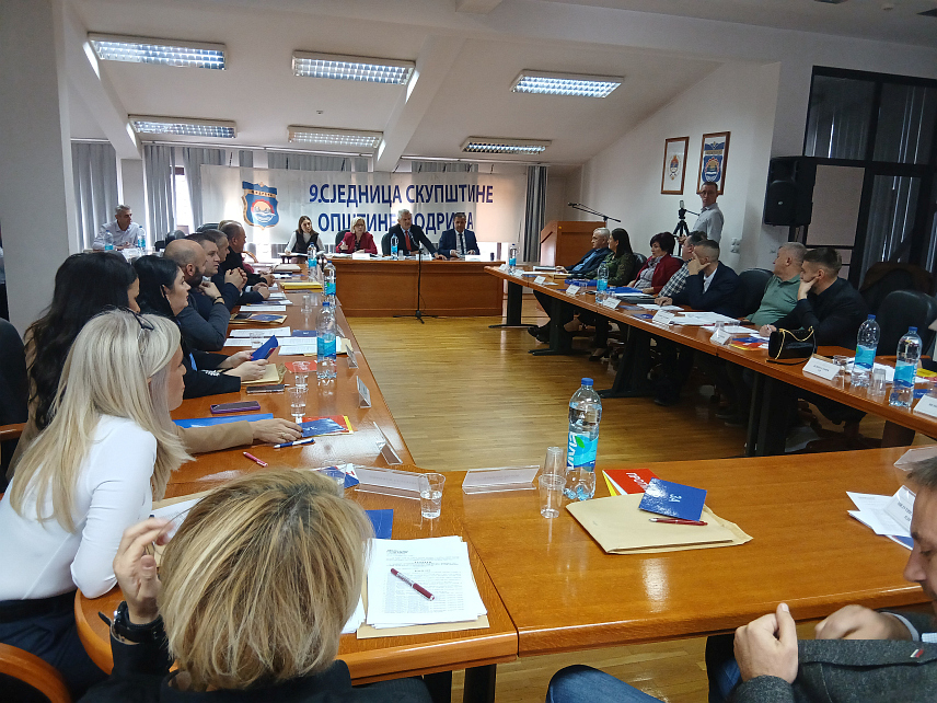 МОДРИЧА, 17. НОВЕМБРА /СРНА/ - Сједница Скупштине општине Модрича.