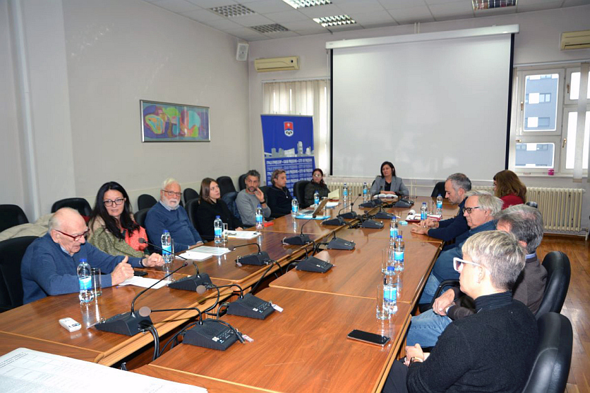 ПРИЈЕДОР, 25. НОВЕМБРА /СРНА/ - Представници града Приједора данас су са представницима Удружења "Програм Приједор" из италијанског града Трента разговарали о унапређењу сарадње у области социјалне политике и подршке особама са инвалидитетом.