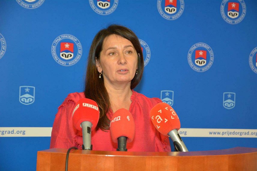ПРИЈЕДОР, 27. НОВЕМБРА /СРНА/ - Вршилац дужности начелника Одјељења за образовање, здравство, социјалну заштиту и пронаталитетну и демографску политику Оливера Брдар Мирковић рекла је да су се пријавила 183 кандидата, а да 182 корисника испуњавају услове јавног позива.