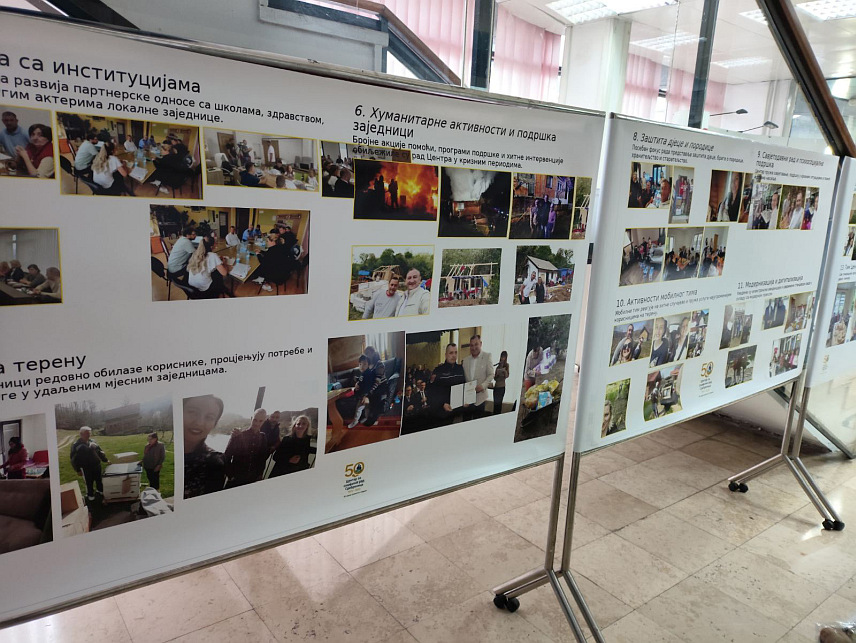 СРЕБРЕНИЦА, 28. НОВЕМБРА /СРНА/ - Пола вијека постојања Центра за социјални рад у Сребреници обиљежено је данас фото-изложбом и приказивањем документарног филма.