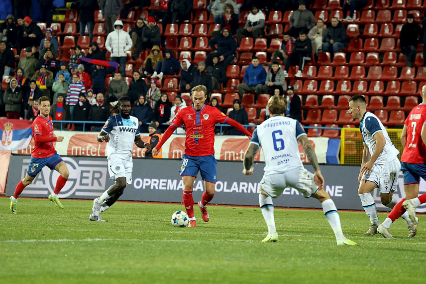 БАЊАЛУКА, 29. НОВЕМБРА /СРНА/ - Фудбалери бањалучког Борца савладали су екипу Жељезничара резултатом 2:1 у дербију 16. кола Премијер лиге БиХ. /Фото - Борислав Здриња/	