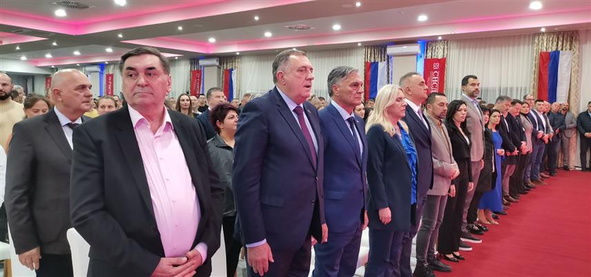 ДОБОЈ, 9. НОВЕМБРА /СРНА/ - Централни предизборни скуп СНСД-а у Добоју.