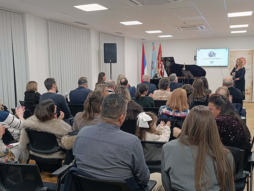 ИСТОЧНО НОВО САРАЈЕВО, 11. ДЕЦЕМБРА /СРНА/ - На Музичкој академији Универзитета у Источном Сарајеву свечано су отворени девети "Дани Војина Комадине" и седми научни скуп о савременом музичком стваралаштву, посвећени првом декану ове високошколске установе и једном од најзначајнијих композитора региона.