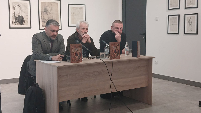 ИСТОЧНА ИЛИЏА, 17. ДЕЦЕМБРА /СРНА/ - Промоцијом књиге "Поглед иконе и загонетни Андреј Тарковски" Милована Пандуревића данас је завршена манифестација "Дани Жарка Видовића", посвећена овом српском историчару умјетности и ликовном критичар