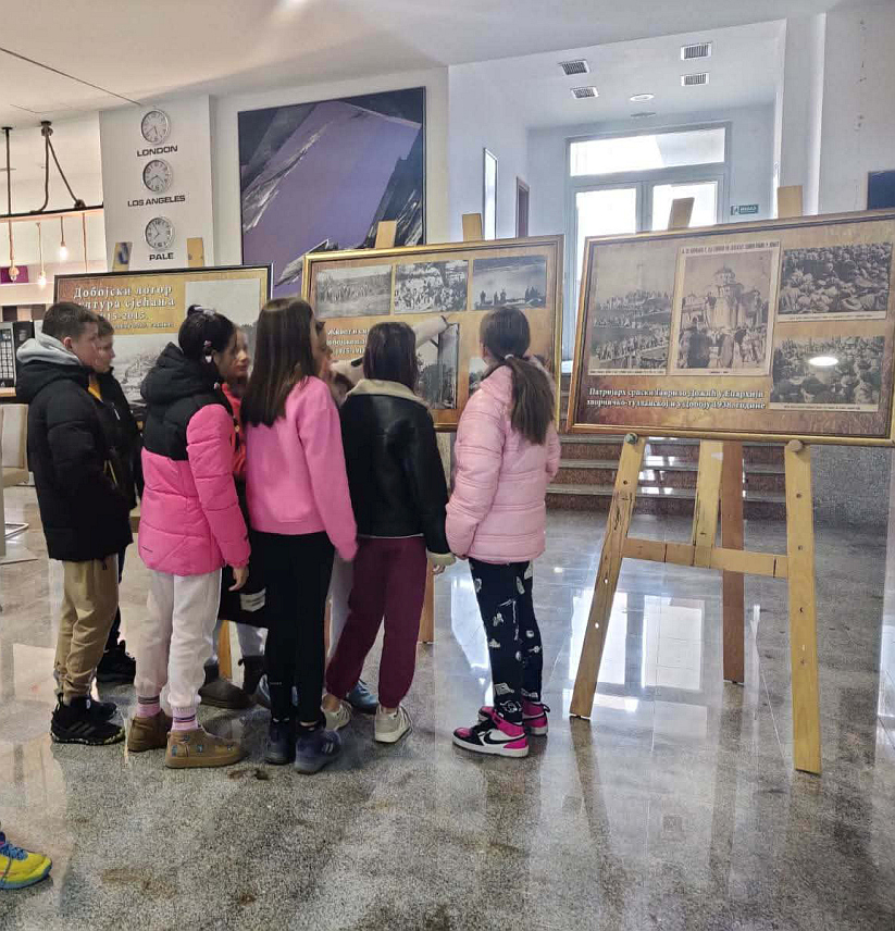 ПАЛЕ, 21. ДЕЦЕМБРА/СРНА/ - На Палама ће од сутра бити отворена изложба о Добојском логору и страдању српских цивила у Првом свјетском рату.