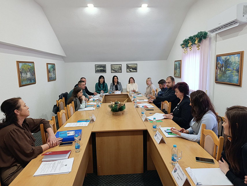 ЈЕЗЕРО, 22. ДЕЦЕМБРА /СРНА/ - Сједница Скупштина општине Језеро.