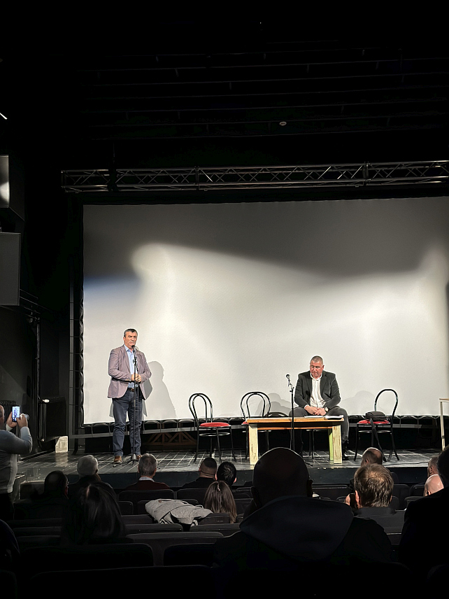 ВЛАСЕНИЦА/БАЈИНА БАШТА, 24. ДЕЦЕМБРА /СРНА/ - Начелник општине Мирослав Краљевић је са делегацијом ове општине присуствовао сједници Скупштине и Сталног комитета МОСИ, одржаној у Бајиној Башти.