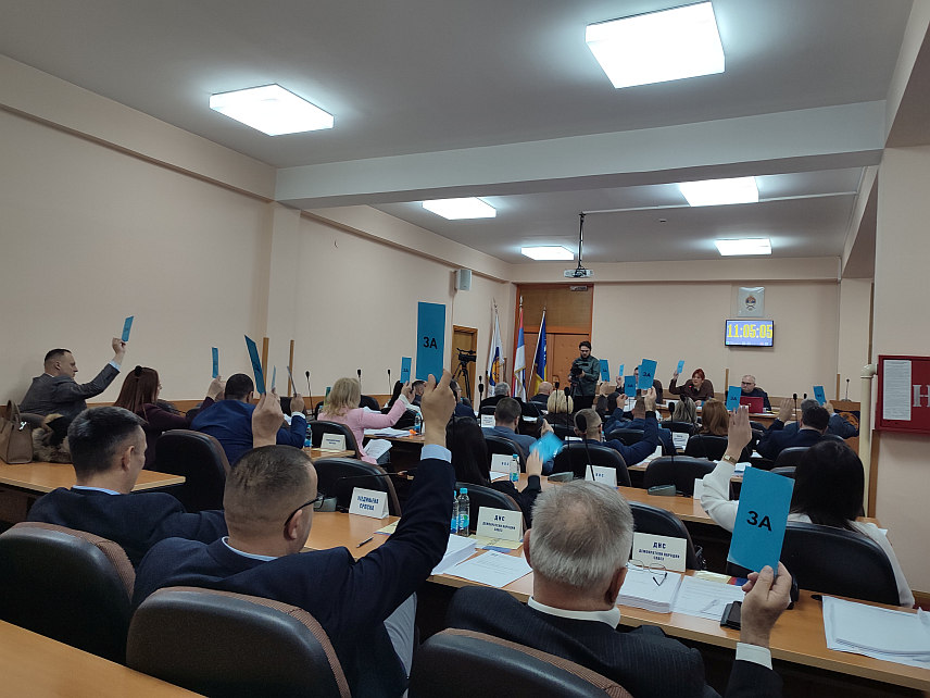 ГРАДИШКА, 24. ДЕЦЕМБРА /СРНА/ - Скупштина града Градишка усвојила је данас ребаланс овогодишњег буџета у износу од 53.200.000 КМ, као и буџет за наредну годину од 65.950.000 КМ.