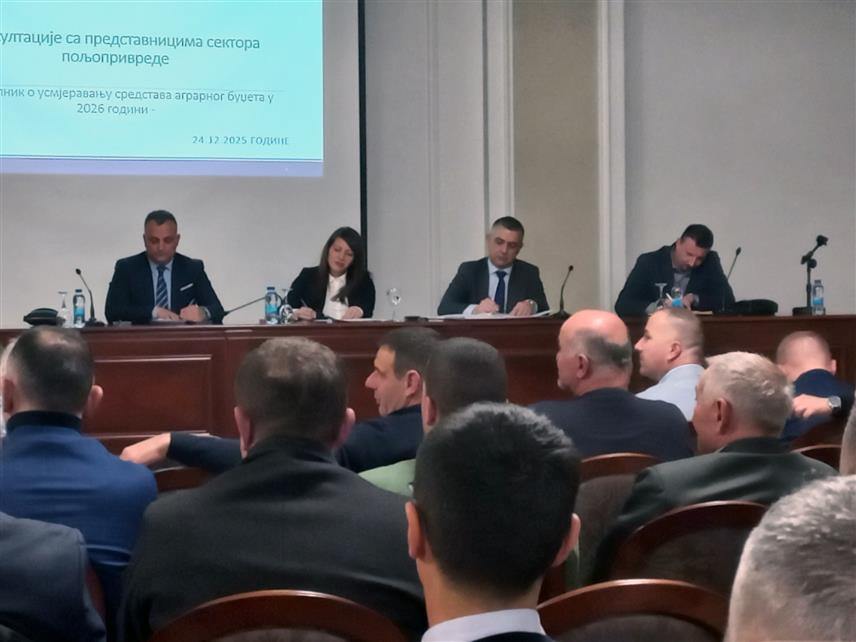 БАЊАЛУКА, 24. ДЕЦЕМБРА /СРНА/ - Министар пољопривреде, шумарства и водопривреде Републике Српске Анђелка Кузмић рекла је да Влада Српске задржавањем аграрног буџета од 180.000 КМ показује опредијељеност да подржи домаћу пољопривредну производњу.