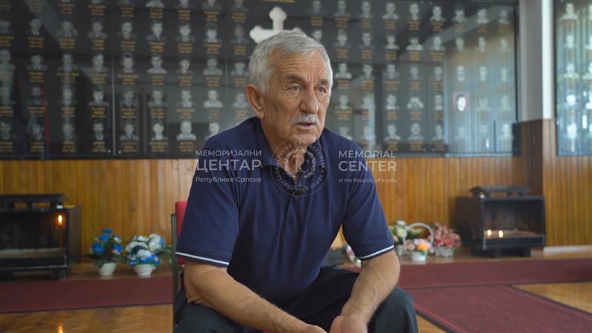 БАЊАЛУКА, 2. ДЕЦЕМБРА /СРНА/ - Меморијални центар Републике Српске објавио је свједочанство Остоје Јаковљевића, чији је син Далибор са 19 година погинуо у Одбрамбено-отаџбинском рату као припадник Војске Републике Српске /ВРС/.