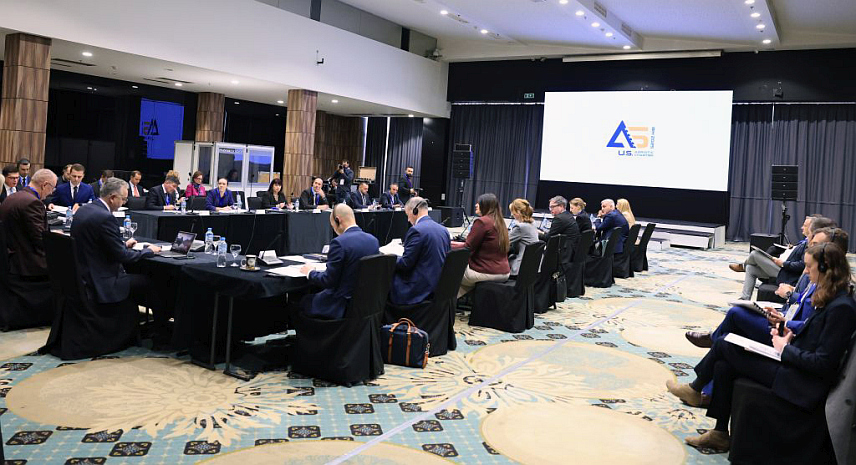 САРАЈЕВО, 2. ДЕЦЕМБРА /СРНА/ - Учесници министарског састанка земаља потписница Америчко-јадранске повеље /А-5/ разговарали су о мјерама и активностима које на нивоима својих земаља и регионалном нивоу спроводе с циљем јачања отпорности на савремене изазове.