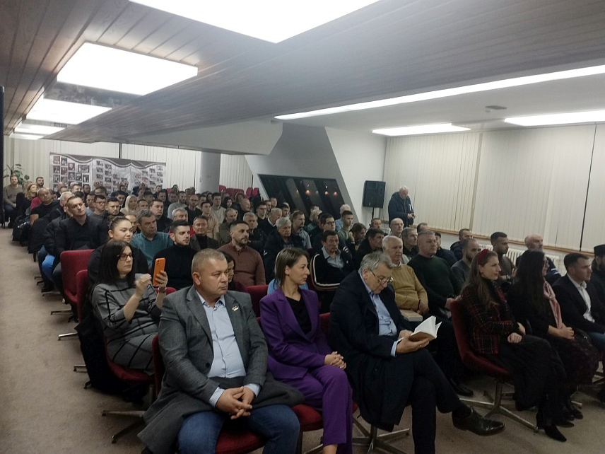 БИЈЕЉИНА, 2. ДЕЦЕМБРА /СРНА/ - Промоција књиге "Устанак у Семберији 1876." аутора Саше Мирића.