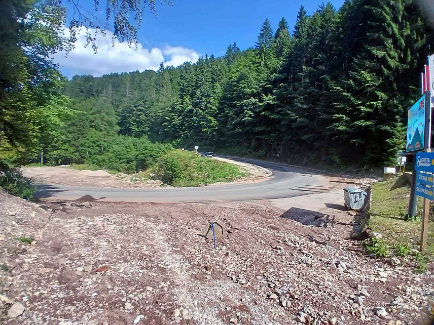 БАЊАЛУКА, 19. АВГУСТА /СРНА/ - Министар трговине и туризма Републике Српске Денис Шулић рекао је да су нетачне и крајње злонамјерне информације о активном клизишту на Игриштима, о чему свједоче и фотографије са терена.	