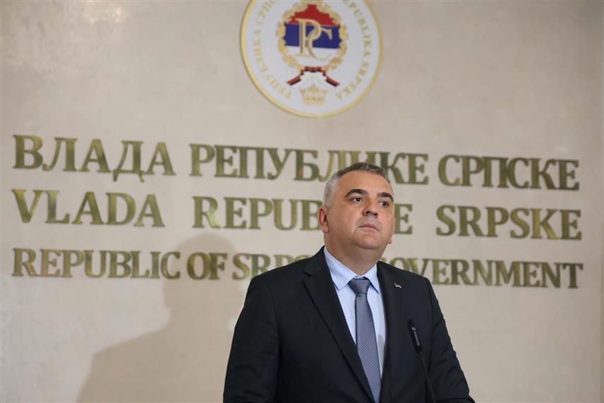БАЊАЛУКА, 26. АВГУСТА /СРНА/ - Мандатар Републике Српске Саво Минић на конференцији за новинаре. /ФОТО Борислав Здриња/