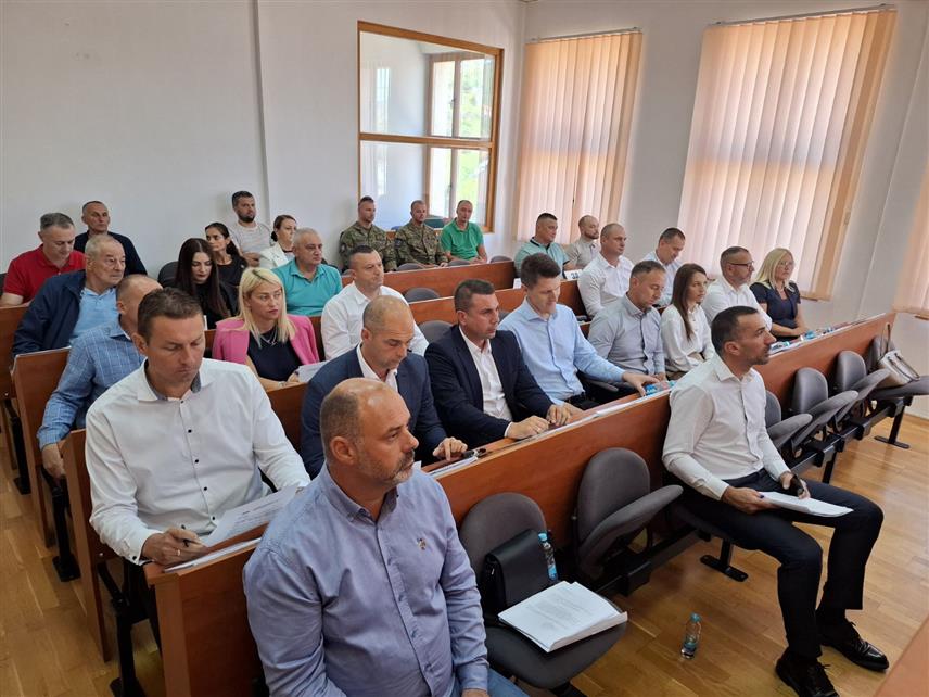 ВИШЕГРАД, 27. АВГУСТА /СРНА/ - Сједница Скупштине општине.