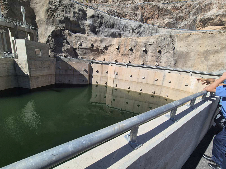 БАЊАЛУКА, 16. СЕПTЕМБРА /СРНА/ - Ванредном контролом постројења Хидроелектране "Улог" утврђено је да нема конкретних доказа да је помор рибе на ушћу Љуте у Неретву у вези са радом овог постројења.
