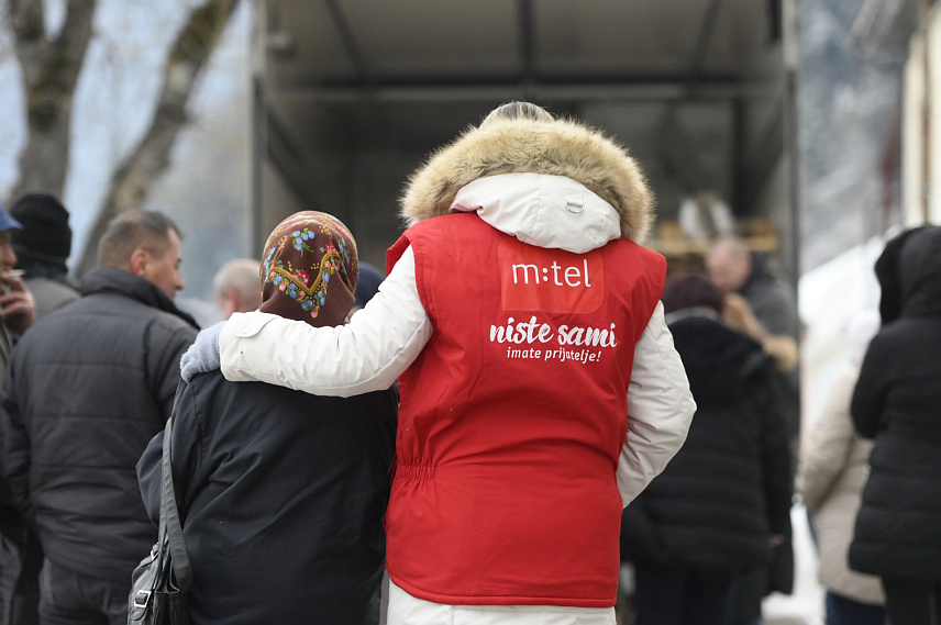 БАЊАЛУКА, 22. ЈАНУАРА /СРНА/ - Компанија "М:тел" и ове године реализује акцију "Нисте сами, имате пријатеље", кроз коју пружа подршку повратницима у више општина Федерације БиХ /ФБиХ/.