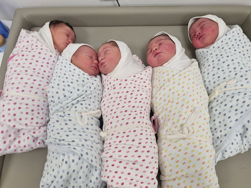 ИСТОЧНО САРАЈЕВО, 27. ЈАНУАРА /СРНА/ - У породилишту Болнице "Србија" од почетка године рођено је 28 беба.