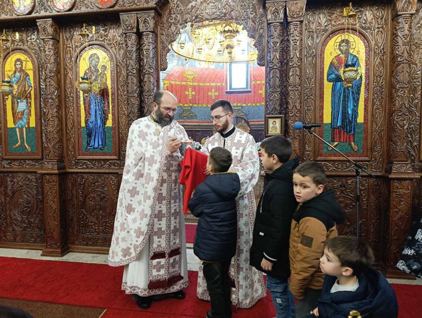 МРКОЊИЋ ГРАД, 27. ЈАНУАРА /СРНА/ - Храм Светог Саве у Мркоњић Граду данас је, у присуству великог броја вјерника, прославио храмовну славу, а том приликом истакнуто је да је Свети Сава звијезда водиља.