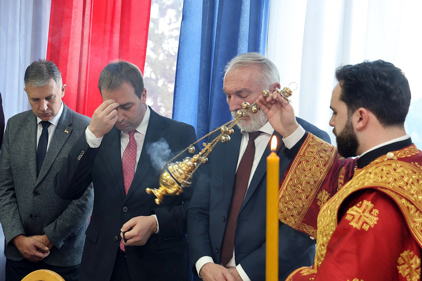 БАЊАЛУКА, 27. ЈАНУАРА /СРНА/ - Министар правде Републике Српске Горан Селак присуствовао је данас обиљежавању школске славе у Основној школи "Свети Сава" у бањалучком насељу Лауш.