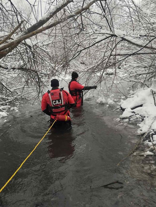 МРКОЊИЋ ГРАД, 7. ЈАНУАРА /СРНА/ - Тијело несталог младића Цвијана Симића пронађено је данас у мочвари поред ријеке Врбас у селу Сурјан код Мркоњић Града.