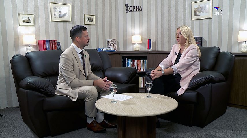 БАЊАЛУКА, 13. ОКТОБРА /СРНА/ - Српски члан Предсједништва БиХ Жељка Цвијановић током гостовања у подкасту Медијског система Републике Српске - СРНА.