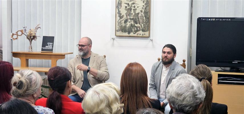КОЗАРСКА ДУБИЦА, 15. ОКТОБРА /СРНА/ - У Народној библиотеци у Козарској Дубици вечерас је представљена књига "Карота" књижевника Дарка Tушевљаковића, за коју је добио престижну НИН-ову награду за најбољи роман године.