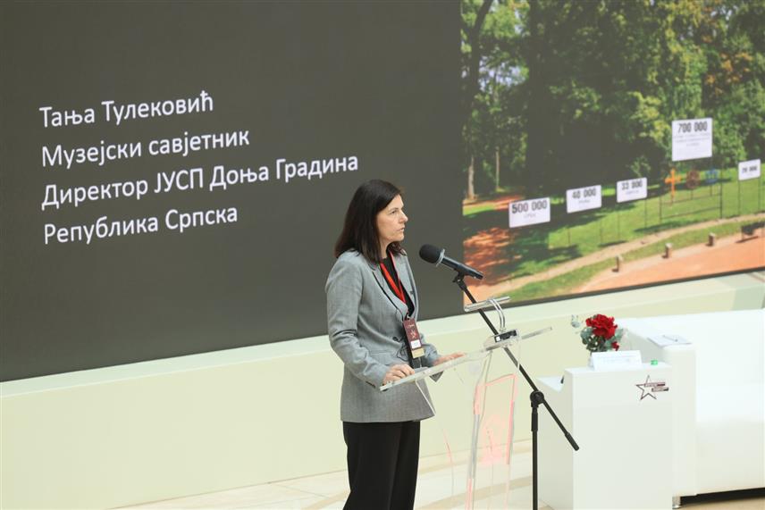 КОЗАРСКА ДУБИЦА, 16. ОКТОБРА /СРНА/ - Излагање о трагедији српског народа у Другом свјетском рату и усташком злочину у НДХ на Међународном историјском форуму у Санкт Петербургу изазвало је велико интересовање јер учесници нису били упознати са овим дијелом историје на Балкану, изјавила је Срни директор Спомен-подручја Доња Градина Tања Tулековић.