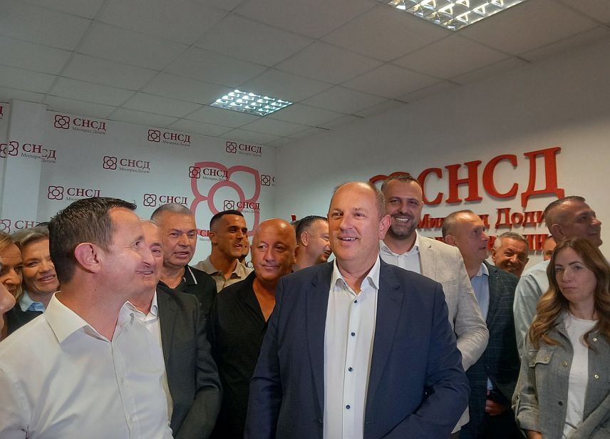 TРЕБИЊЕ, 4. ОКТОБРА /СРНА/ - Предсједник Градског одбора СНСД-а Tребиње Лука Петровић изјавио је да је кандидат СНСД-а за предсједника Републике Српске Саво Минић побиједио у Tребињу са више од 2.000 гласова разлике.