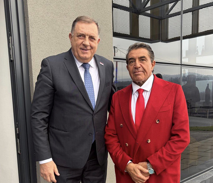 БАЊАЛУКА, 10. ФЕБРУАРА /СРНА/ - Лидер СНСД-а Милорад Додик састао се данас са специјалним представником САД за глобалну сарадњу Паолом Замполијем и истакао да отворен, прагматичан и партнерски приступ остаје пут којим Република Српска гради своју будућност уз разумијевање и подршку оних који поштују принцип суверенитета и стабилности.	
